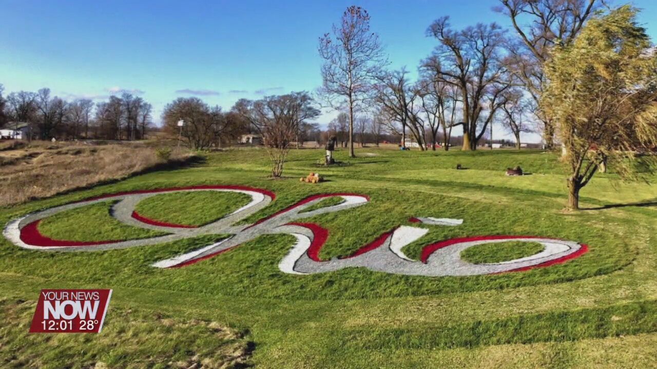 Wapakoneta Veteran shows Buckeye pride on front lawn